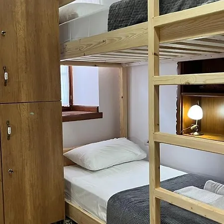 Cico &private Hotel Gjirokastër