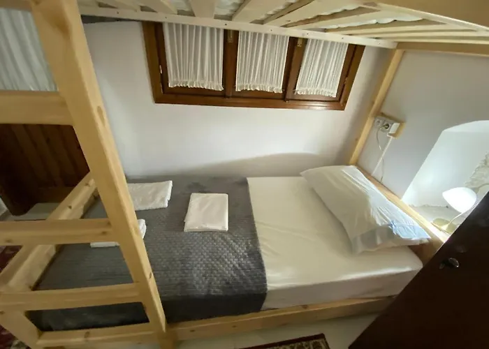 Cico &private * Gjirokastër